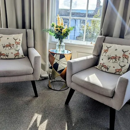 Graham Arms Hotel 3*